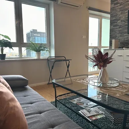 Platinum Towersapartments Parking ワルシャワ